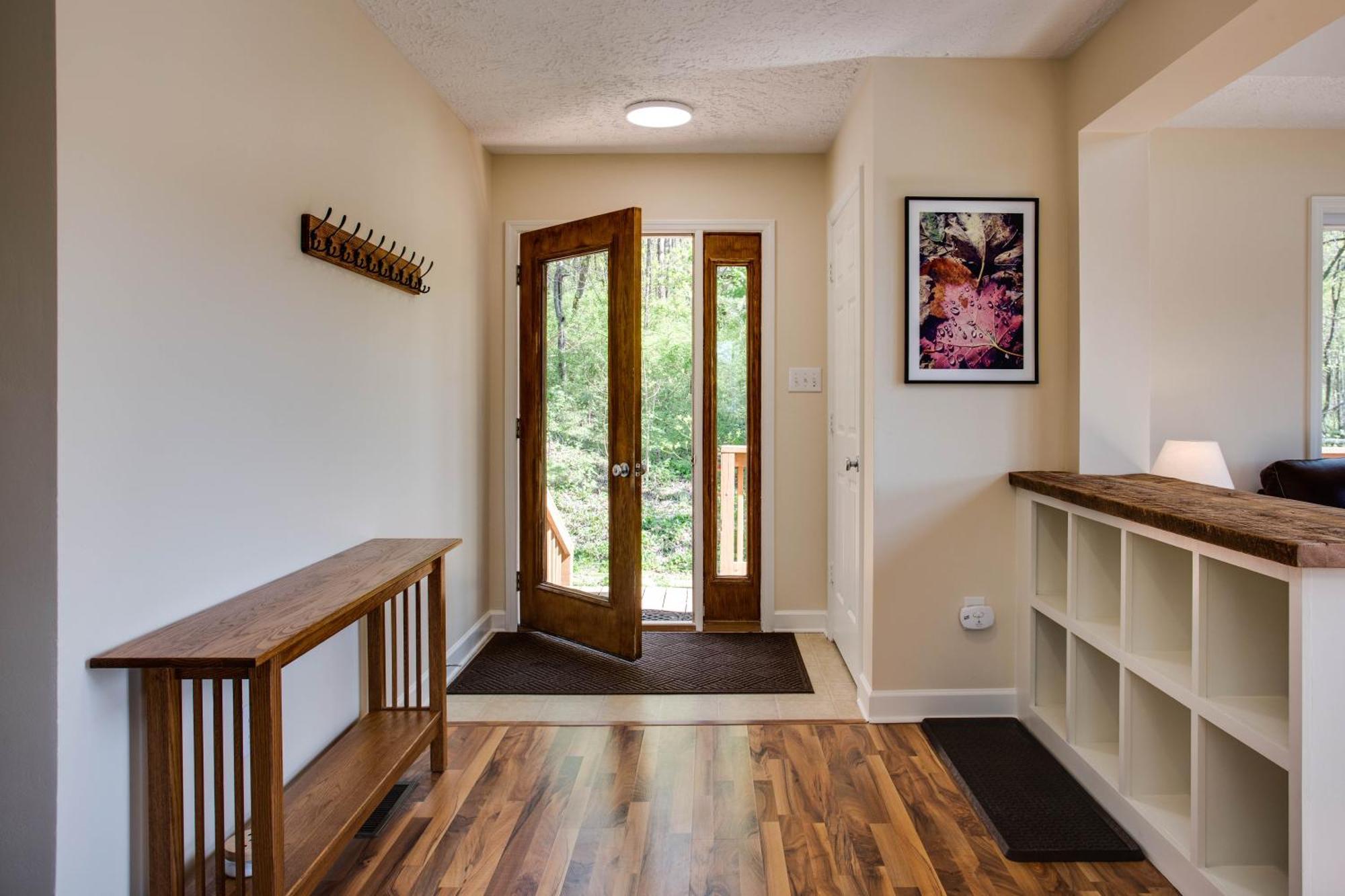 Love Ridge Mountain Lodging Lyndhurst Екстериор снимка
